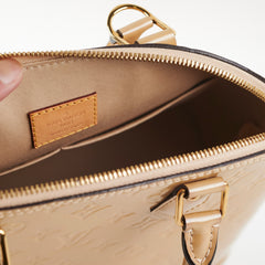 Louis Vuitton Alma PM Vernis Beige