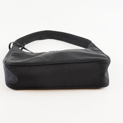 Prada Prada Mini Re-Edition 2000 Re-Nylon Shoulder Bag Black