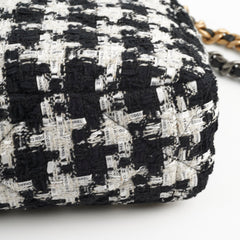 Chanel 19 Tweed Medium/Large 2020
