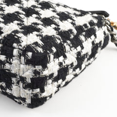 Chanel 19 Tweed Medium/Large 2020