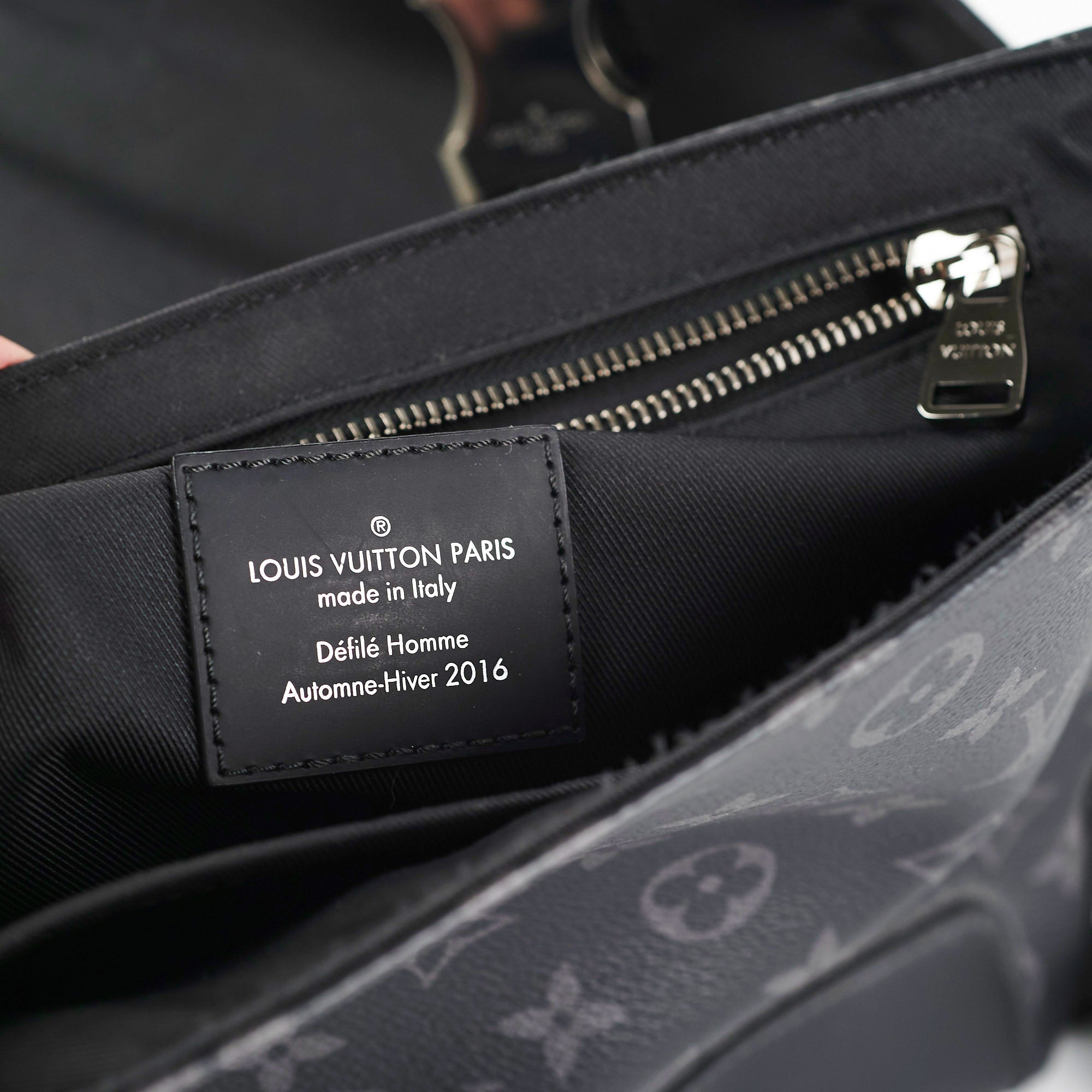 Louis Vuitton Messenger PM Voyager 2020 - DesignerSupplier