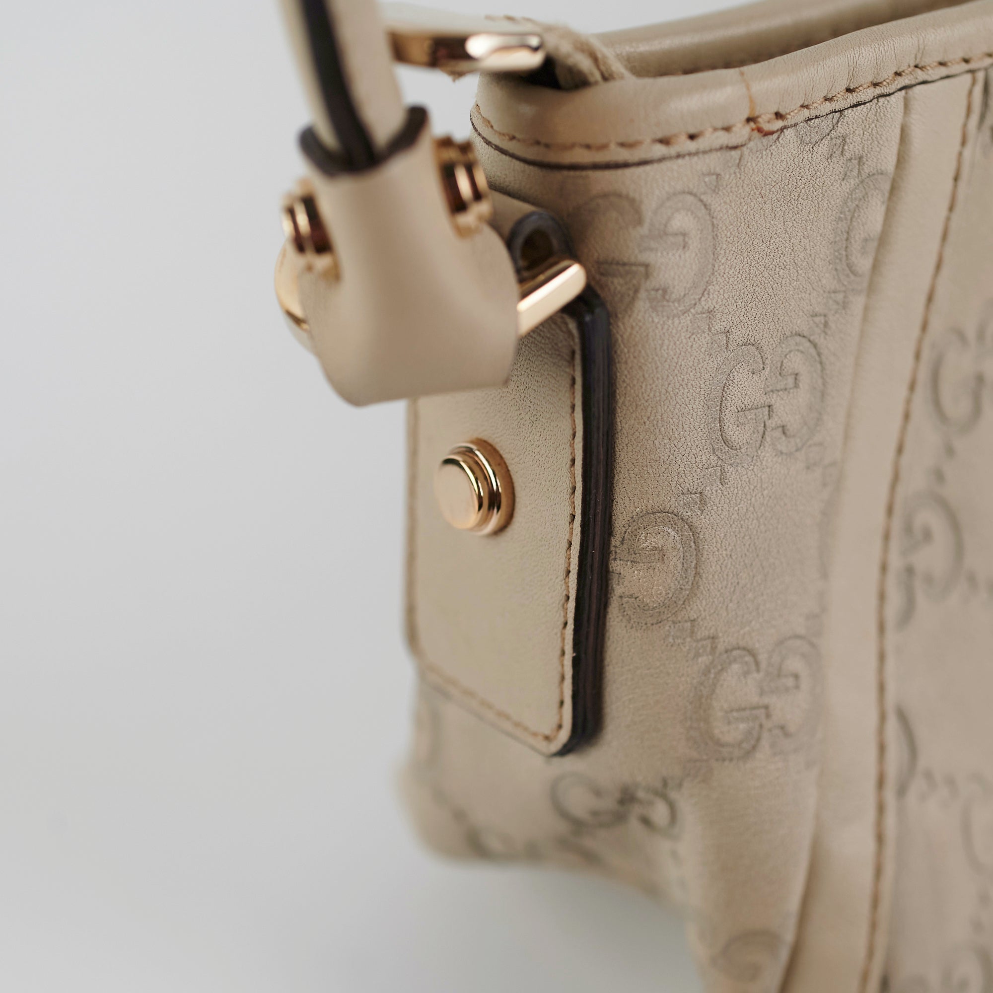 Gucci - D-Ring Small Guccissima Shoulder Bag Ivory