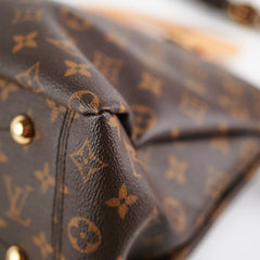 Louis Vuitotn Pallas MM Monogram