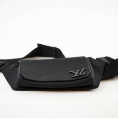 Louis Vuitton Takeoff Sling Black