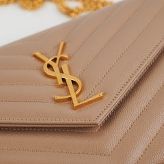 Saint Laurent Envelope Medium Beige