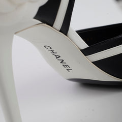 Chanel Pumps Size 41 Black/White