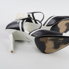 Chanel Pumps Size 41 Black/White