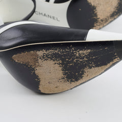 Chanel Pumps Size 41 Black/White
