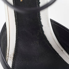 Chanel Pumps Size 41 Black/White