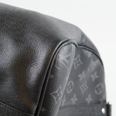 Louis Vuitton Keepall 50 Bandoulliere Monogram Eclipse Taiga