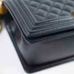 Chanel Caviar Old Medium Boy Bag Black 30 Series
