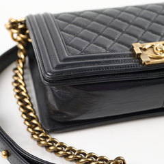 Chanel Old Medium Boy Shiny Calfskin Black - Series 17