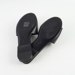 Chanel Pearl CC Black Leather Slides Shoes size 37