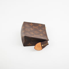Louis Vuitton Monogram Pochette Toiletry 15 Pouch