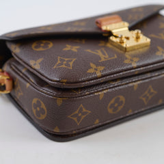 Louis Vuitton Pochette Metis East West Monogram