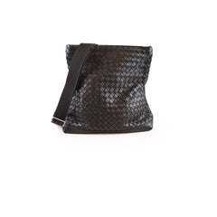 Bottega Veneta Mens Large Intrecciato Messenger Fold Black