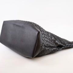 Bottega Veneta Mens Large Intrecciato Messenger Fold Black