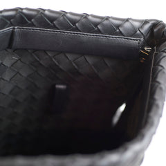 Bottega Veneta Mens Large Intrecciato Messenger Fold Black