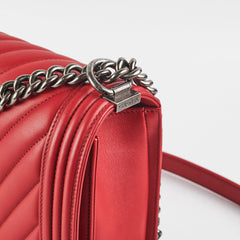Chanel New Medium Boy Lambskin Red