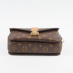 Louis Vuitton Pochette Metis East West Mongram