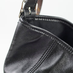 Louis Vuitton Carryall Vibe MM Black Microchip