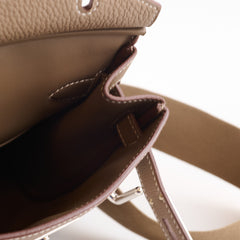 Hermès Sac A Dos Hac A Dos PM Togo Etoupe 2026