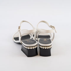Chanel Pearl Sandals White size 36
