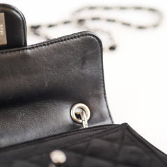 Chanel Single Velvet Flap Black