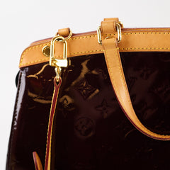 Louis Vuitton Brea Vernis MM Amarante