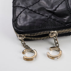Chanel Diamond Stitched Expandable Leather Zip Tote Blacke
