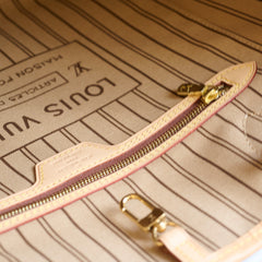 Louis Vuitton Neverfull MM Monogram with Pouch