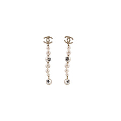 Chanel Pearl/Crystal Long Earring