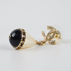 Chanel CC Logo Pearl Earrings