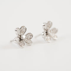 Van Cleef & Arpels Frivole Diamond Earrings Mini Model
