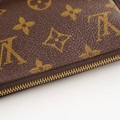 Louis Vuitton Pochette Accessoires Monogram (Old Version)