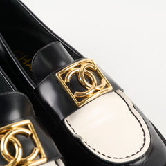 Chanel Loafers Size 37.5 Black White