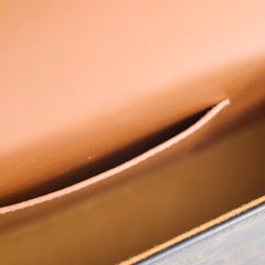 Classic brown leather handbag, versatile luxury crossbody bag