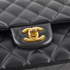 Chanel Lambskin Medium Classic Flap Black