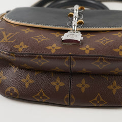 Louis Vuitton Chain It PM Monogram Black