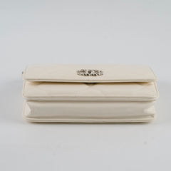 Chanel 19 White Wallet On Chain