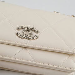 Chanel 19 White Wallet On Chain