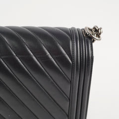 Chanel New Medium Boy Chevron Black