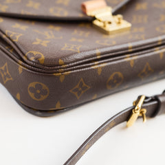 Louis Vuitton Pochette Métis Monogram