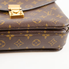 Louis Vuitton Pochette Metis Monogram