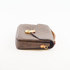 Louis Vuitton Pochette Metis Monogram