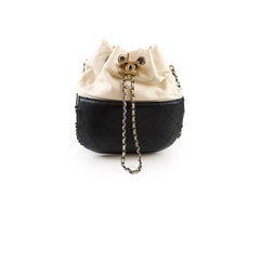 Chanel Gabrielle Bucket Bag white/black