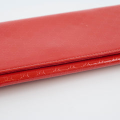 Gucci GG East West Patent Clutch Orange