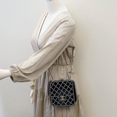 Chanel Runway Resin Crystal Pearl Clutch Black