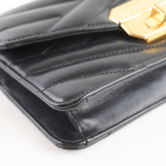 Chanel Chevron Flap Black/Beige Chain