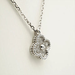 Van Cleef & Arpels Sweet Alhambra diamond Necklace